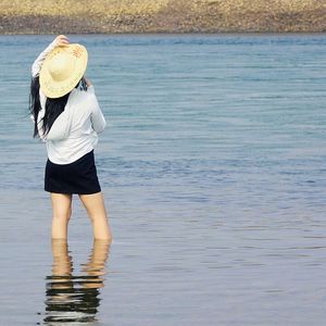 雨中静候的忧郁