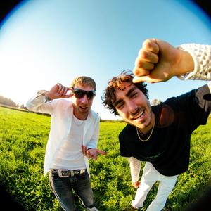 Hello! (feat. Leo IV)