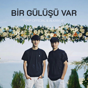 Bir Gülüşü Var