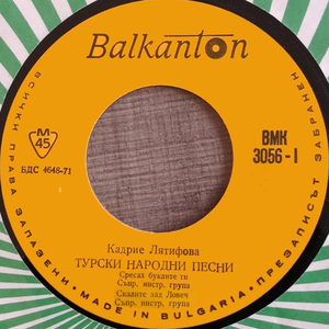 Buklelerini taradım