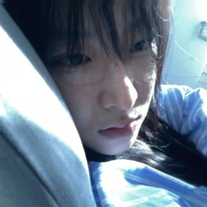 悉泪难言.