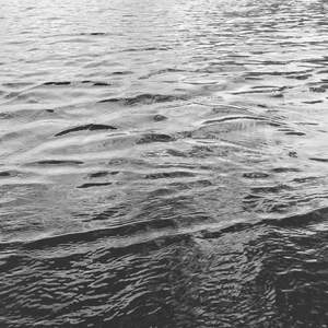 Loving Strangers（翻自 Russian Red）