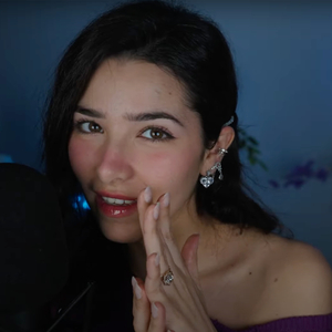 Massaging Mitten
