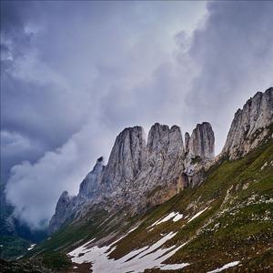 天也不懂情(Demo) 伴奏