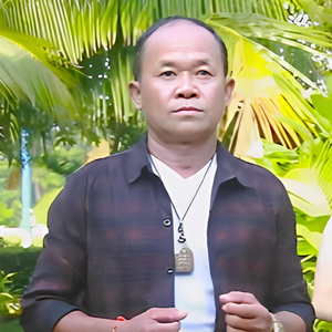 ອ້າຍຫນຸມລົດໄຖ