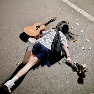 嘘 我的悄悄话在风里