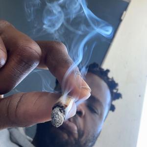 MONTE CARLO (feat. JROSETOTHEMOON)