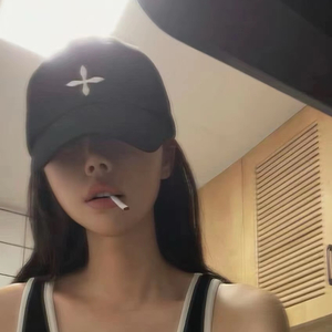 穿上裙子就是兵