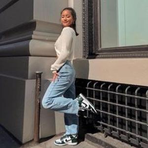 Nike Dunks (feat. KidLovo)