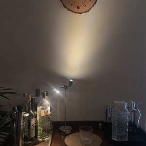 《究竟要多少眼泪 才能把心碎熬成无所谓》