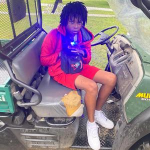 Super Ragu (feat. 8211 BadAzz)