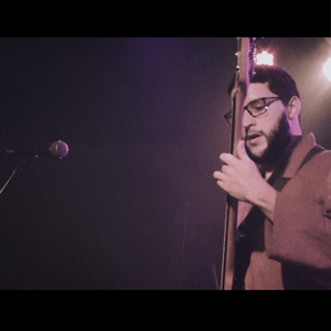 Sombras en Tu Nombre (En Vivo)