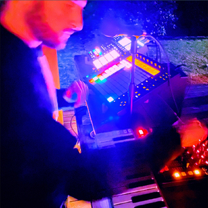 Staring at the Sun [LI001] (Live)