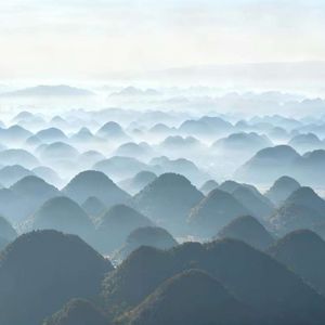 壮丽的十万大山