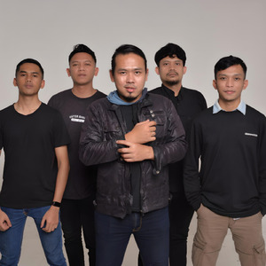 Berlari Menggapaimu