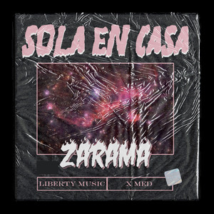 Sola en Casa