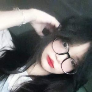 Trái Đất Ôm Mặt Trời