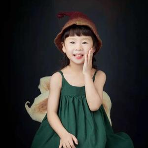 蚕宝宝—李依宸/八音盒艺术