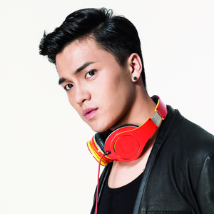 出招 (Single Version)