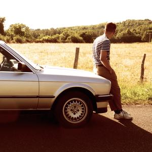 ESCAPE (feat. Hlodowig)