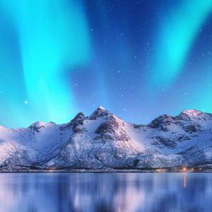 我们都是星尘短暂的自我意识