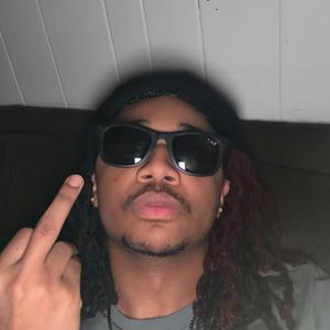 SHADES (feat. Myskie)