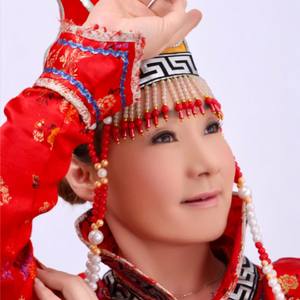 东归英雄赞歌