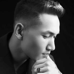 Aydigda Tanha May iqix (月下孤酌）