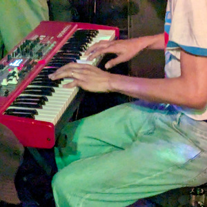 愛はいつも負けっぱなし(ライブ)