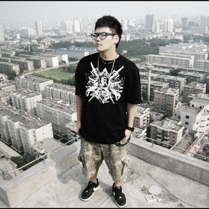 MAN UP (Feat.CHAOS-T/满舒克)