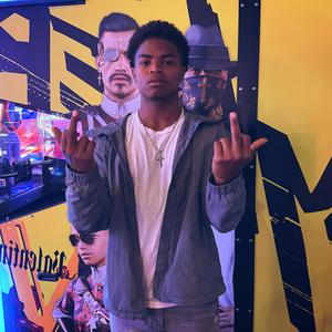 I wanna fly to Paris