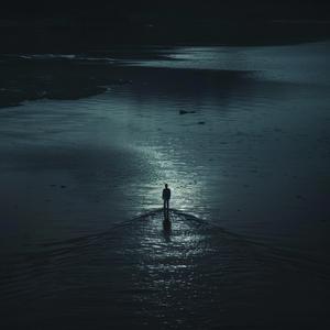 밤을 건너는 중