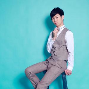 小阿杰-两个世界DJ版（翻自 杨小壮）