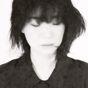 내게 사랑한다는 말 하지 말아요