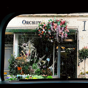 坐在沙发kisskiss((韩文版)