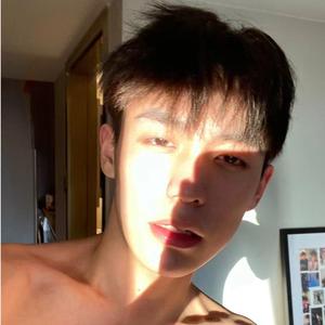 红色高跟鞋-余庆伟