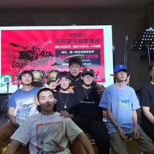 《你路过的世界就是晴天》