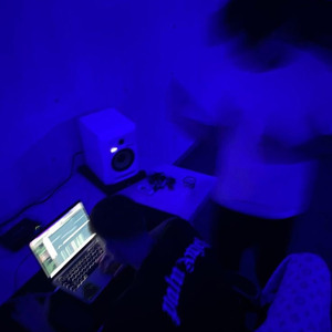 много (prod. by flamedead)