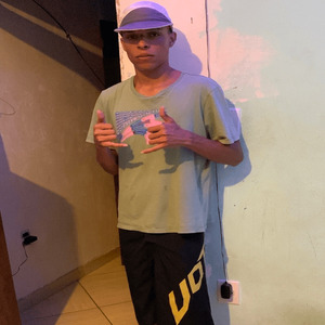 # NAO CÓPIA SUA AMIGA