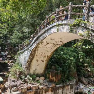 混凝土在幻景中羽化