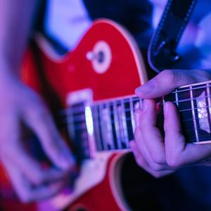 被奉献的思念 伴奏