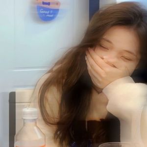 其实我真的很想联你，只是缺少了一个合适的身份