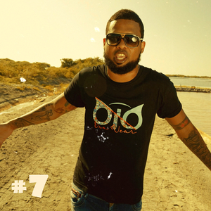 #7 (Así Es Mi Mundo)