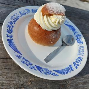 Semla Semla