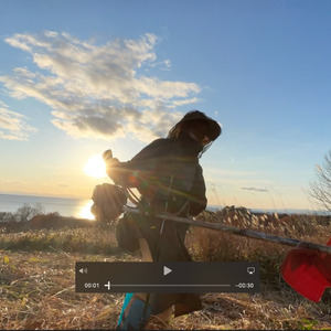 ママは文字が書けないパパは死んだ