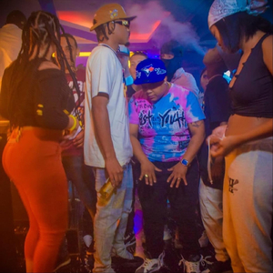 Muevelo (feat. Migue_theruling)