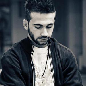 Narahat Nabash (feat. Maed)