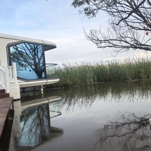 溪水潺潺 [高质量]