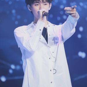 同手同脚【方翔锐】