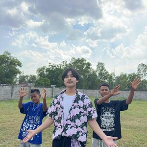 អត់ចេះញ៉ែតែចង់មានសង្សារ